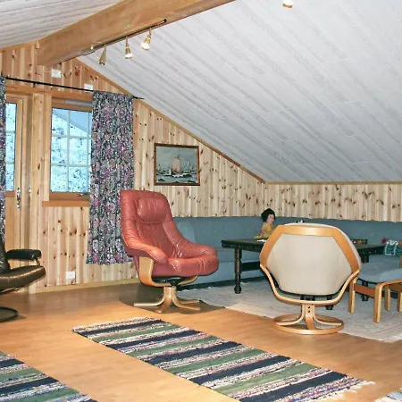 Casa vacanze Three-bedroom Holiday In Leknes 1